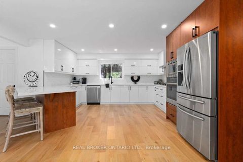 Photo 14 at 943 Barry Avenue, Rural Innisfil, Innisfil