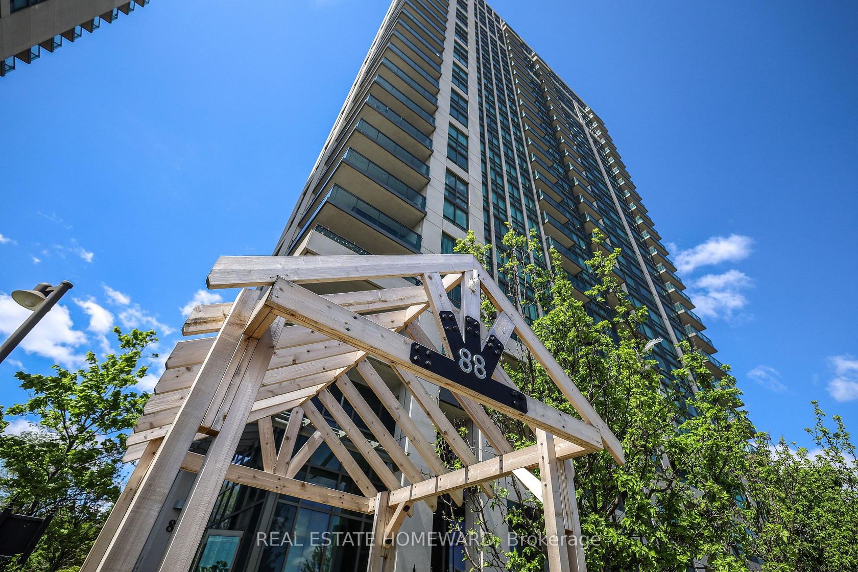 805 - 88 Grangeway Avenue, Woburn, Toronto 