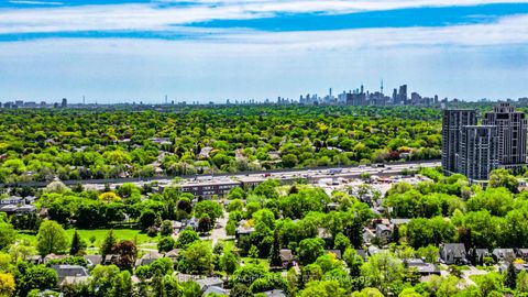 Photo 19 at 907 - 5 Kenneth Avenue, Willowdale East, Toronto