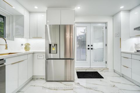 Photo 11 at 35 Munford Crescent, Parkview, Toronto