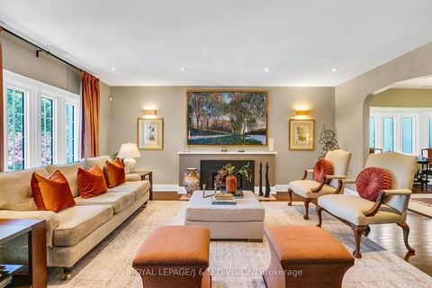 Photo 6 at 137 Highbourne Road, Eglinton, Toronto