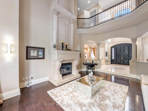Photo 7 at 100 Rocmary Place, Kleinburg, Vaughan