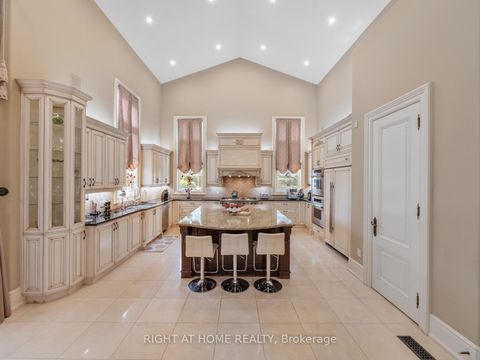 Photo 9 at 100 Rocmary Place, Kleinburg, Vaughan