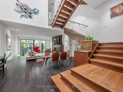 Photo 2 at 336 Melrose Avenue, Nortown, Toronto