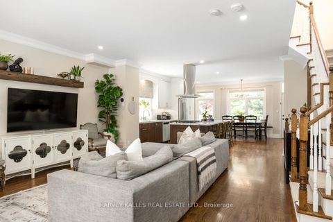 Photo 5 at 526 Melrose Avenue, Nortown, Toronto