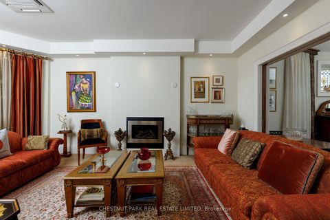Photo 11 at 386 Palmerston Boulevard, Little Italy, Toronto