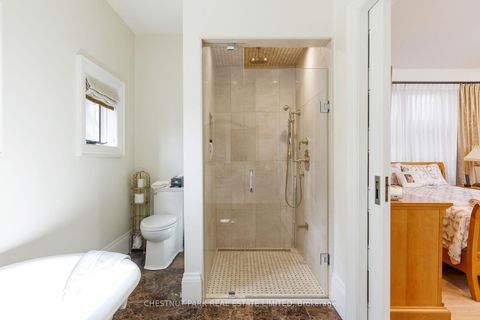 Photo 18 at 386 Palmerston Boulevard, Little Italy, Toronto
