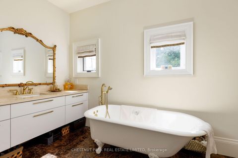 Photo 19 at 386 Palmerston Boulevard, Little Italy, Toronto