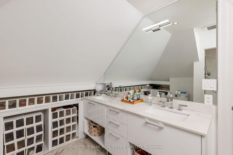 Photo 32 at 386 Palmerston Boulevard, Little Italy, Toronto