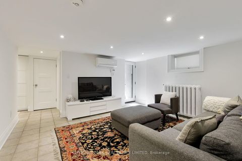 Photo 36 at 386 Palmerston Boulevard, Little Italy, Toronto