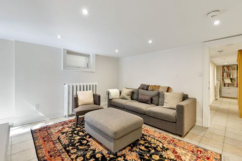Photo 37 at 386 Palmerston Boulevard, Little Italy, Toronto
