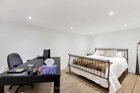 Photo 39 at 386 Palmerston Boulevard, Little Italy, Toronto