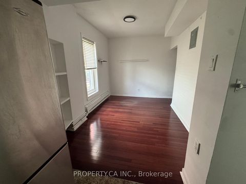 Photo 17 at 22 Brad Street, Junction Area, Toronto