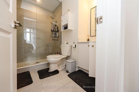 Photo 16 at 18 - 9 Phelps Lane, Oak Ridges, Richmond Hill