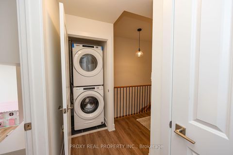 Photo 23 at 18 - 9 Phelps Lane, Oak Ridges, Richmond Hill