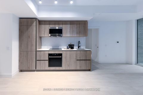 Photo 7 at 206S - 127 Broadway Avenue S, Mount Pleasant West, Toronto