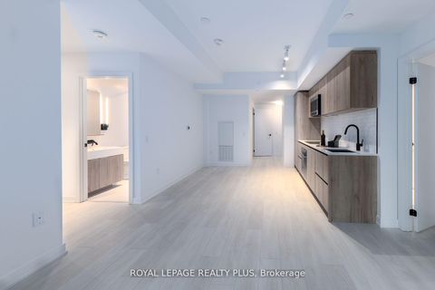 Photo 9 at 206S - 127 Broadway Avenue S, Mount Pleasant West, Toronto