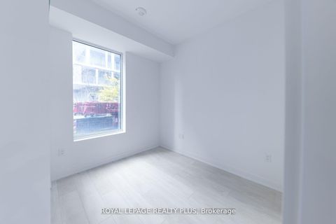 Photo 14 at 206S - 127 Broadway Avenue S, Mount Pleasant West, Toronto