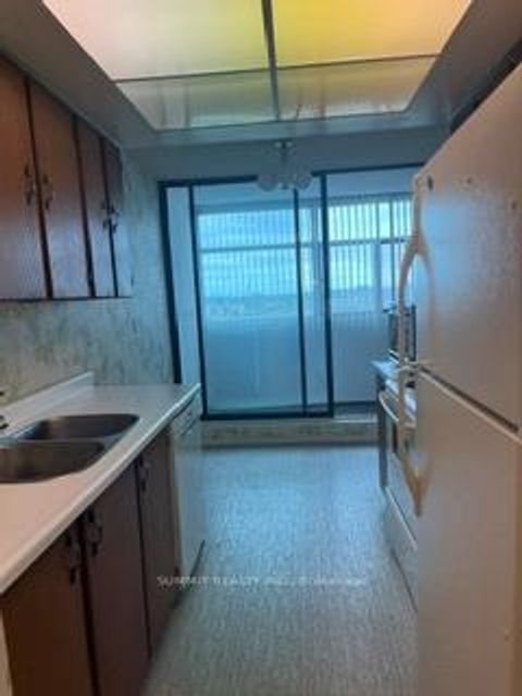 Photo 10 at 1404 - 100 Antibes Drive, Branson, Toronto