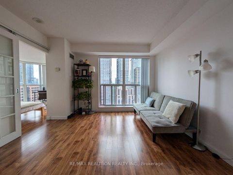 Photo 14 at 3011 - 8 Park Road, Moore Park, Toronto