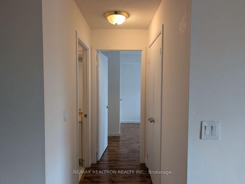 Photo 15 at 3011 - 8 Park Road, Moore Park, Toronto