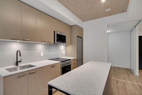 Photo 15 at 410 - 1808 St Clair Avenue, Pellam Park, Toronto