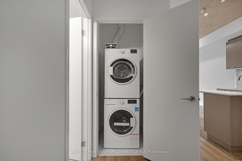 Photo 24 at 410 - 1808 St Clair Avenue, Pellam Park, Toronto