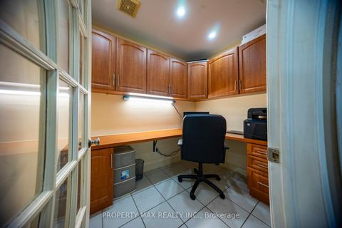Photo 12 at 29 Grackle Trail, Rouge E11, Toronto