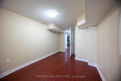 Photo 20 at 29 Grackle Trail, Rouge E11, Toronto