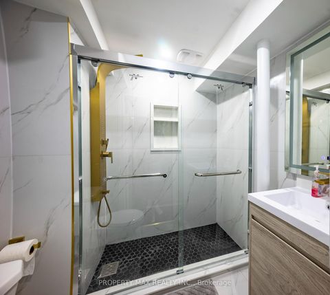 Photo 27 at 29 Grackle Trail, Rouge E11, Toronto