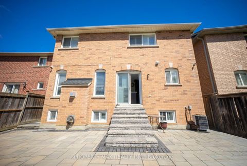 Photo 30 at 29 Grackle Trail, Rouge E11, Toronto