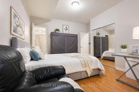 Photo 9 at 8 - 1949 Lawrence Avenue W, Weston, Toronto