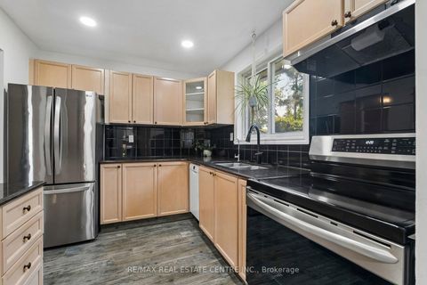 Photo 8 at 47 Christie Crescent, Letitia Heights, Barrie