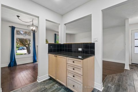 Photo 9 at 47 Christie Crescent, Letitia Heights, Barrie