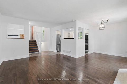 Photo 13 at 47 Christie Crescent, Letitia Heights, Barrie