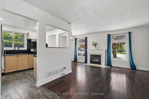 Photo 15 at 47 Christie Crescent, Letitia Heights, Barrie