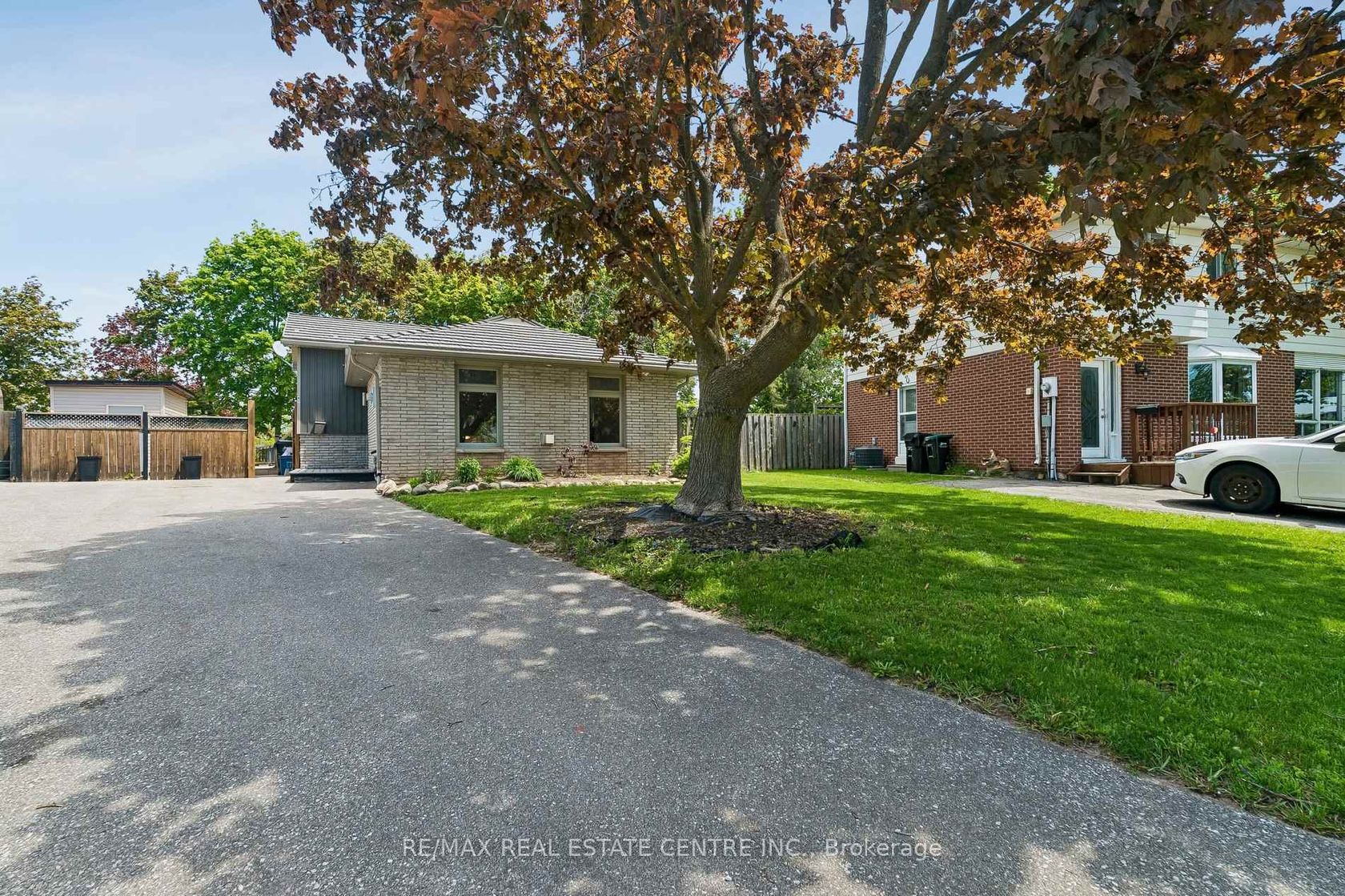 47 Christie Crescent, Letitia Heights, Barrie photo number 2