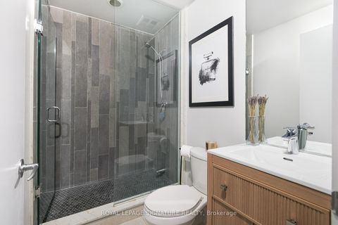 Photo 2 at 513 - 700 King Street W, Niagara, Toronto