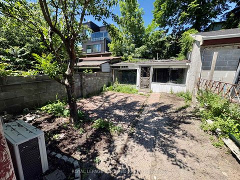 Photo 26 at 36 Mitchell Avenue, Niagara, Toronto