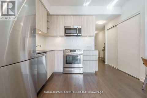 Photo 9 at 1112 - 30 Ordnance Street, Niagara, Toronto