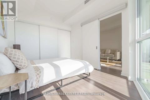 Photo 11 at 1112 - 30 Ordnance Street, Niagara, Toronto