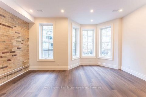 Photo 11 at 54 Stewart Street, Waterfront Communities C1, Toronto