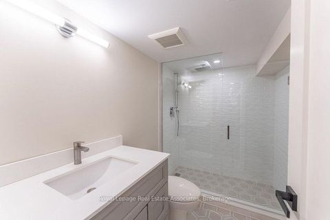 Photo 18 at 54 Stewart Street, Waterfront Communities C1, Toronto