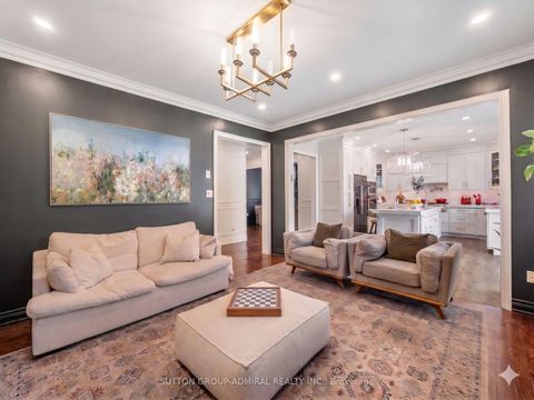 Photo 9 at 582 Summeridge Drive, Patterson, Vaughan