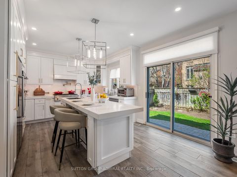 Photo 11 at 582 Summeridge Drive, Patterson, Vaughan