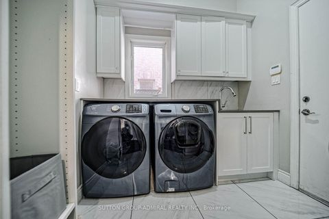 Photo 18 at 582 Summeridge Drive, Patterson, Vaughan