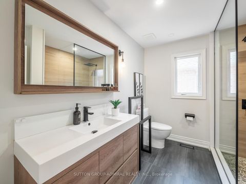 Photo 32 at 582 Summeridge Drive, Patterson, Vaughan