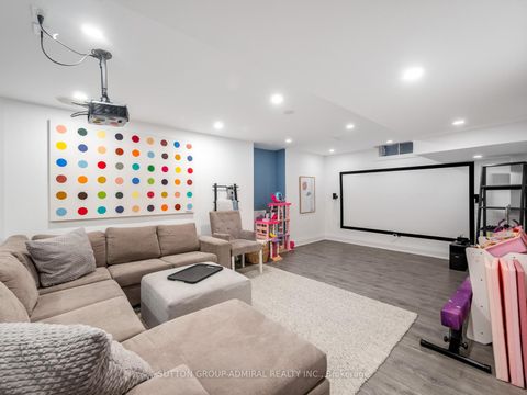 Photo 36 at 582 Summeridge Drive, Patterson, Vaughan