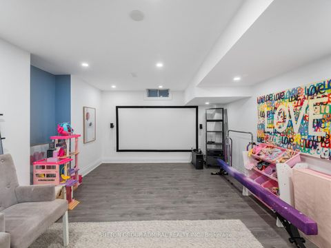 Photo 37 at 582 Summeridge Drive, Patterson, Vaughan