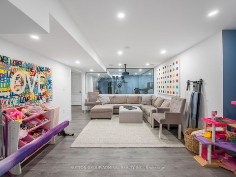 Photo 38 at 582 Summeridge Drive, Patterson, Vaughan